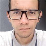 Dou aulas de inglês para adultos que queriam aprender o idioma e melhorar ou aprender um idioma